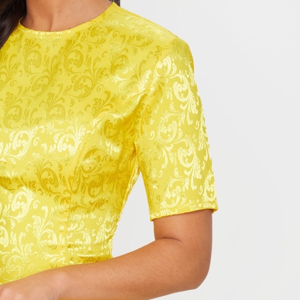 Yellow Jacquard Frill Hem Short Sleeve Dress - Picture 4 of 4